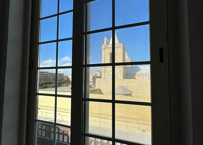 Minimal, Breezy, Coastal Chic Life