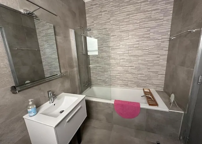 Minimal, Breezy, Coastal Chic Life *