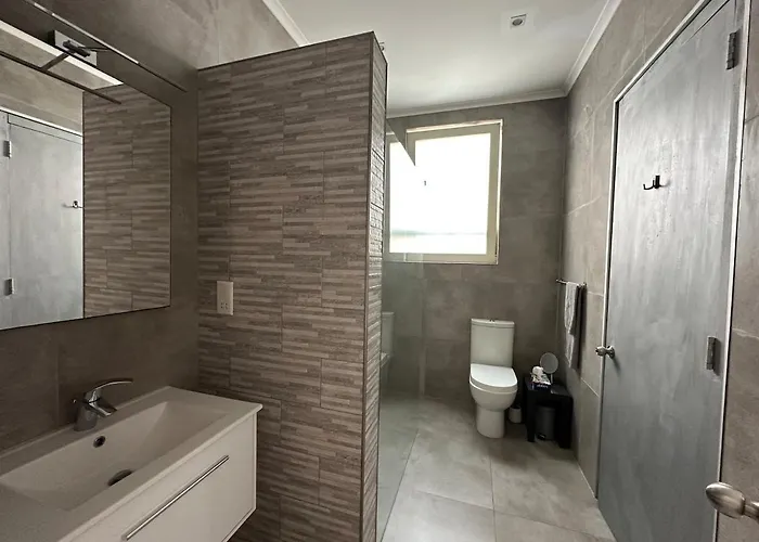 Minimal, Breezy, Coastal Chic Life Apartament Valletta